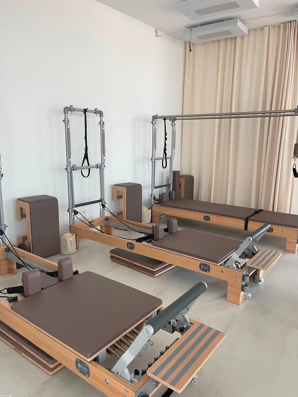 BASI Systems Reformer mit Holzrahmen im MÉ·US Studio